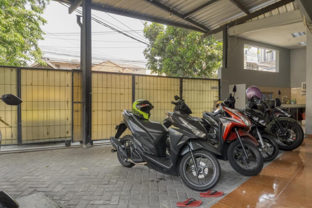 Reddoorz Near Widya Mandala University Surabaja Exteriér fotografie