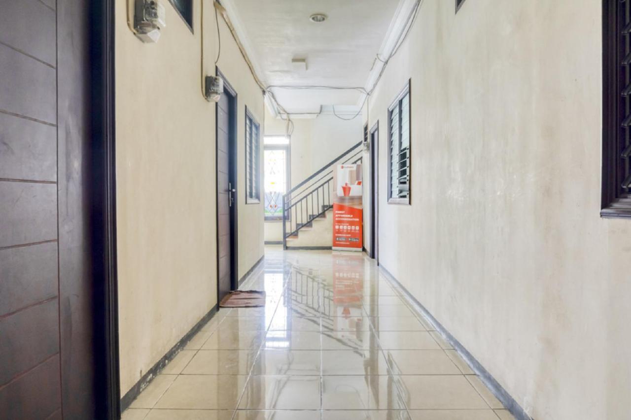 Reddoorz Near Widya Mandala University Surabaja Exteriér fotografie